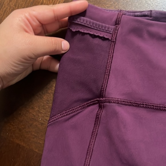 Lululemon crop legging - Picture 5 of 9